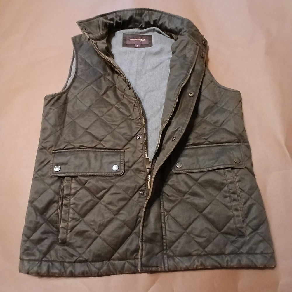 Johnston & Murphy Men's Diamond Quilted Vest Brown Size M Full Zip Pockets Lined